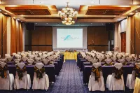 Nana Beach Hotel & Resort