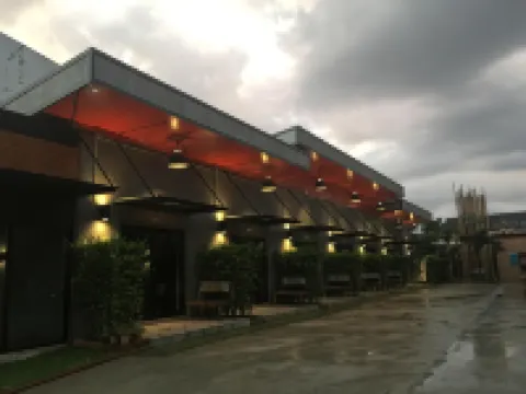 One Beat Vintage & Bistro