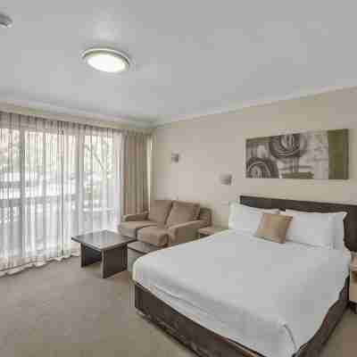 Tall Trees Ainslie Motel Rooms