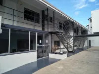 Airlie Seaview Apartments فنادق في إيرلي بيتش