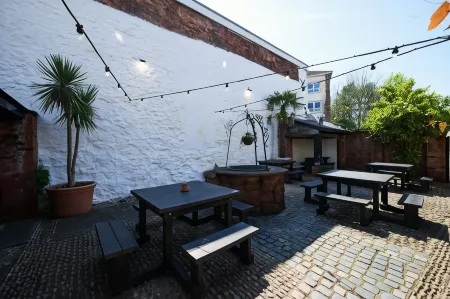 White Hart, Exeter by Marston's Inns Отели в г. Ide