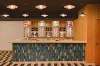 Lemon Tree Hotel, Centre Point, Jamshedpur - bar