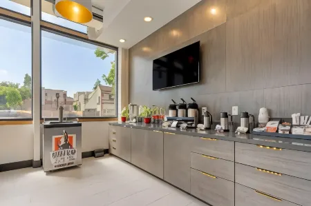 Aiden by Best Western @ Berkeley