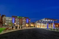 Holiday Inn Express LOUISVILLE AIRPORT EXPO CENTER by IHG โรงแรมใน