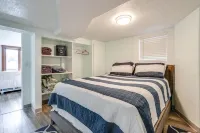 Portage Lakes Escape - 5 Bedroom Lakefront Home Hotels in Coventry Township