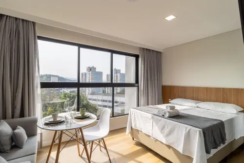 RUP 開間 Equipados em Prédio Piscina