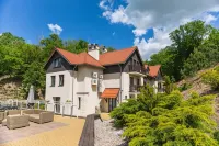 Berberys Park Hotel