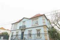 Surf & Sea Suites Các khách sạn gần Tires