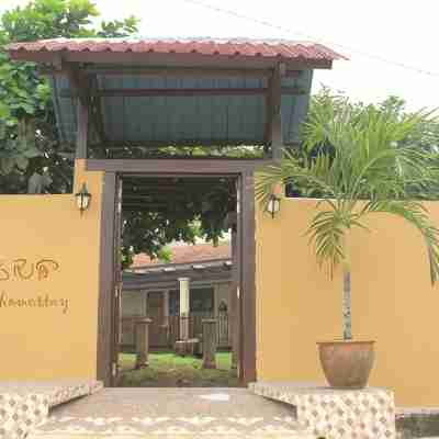 Memory Homestay Hotel Exterior