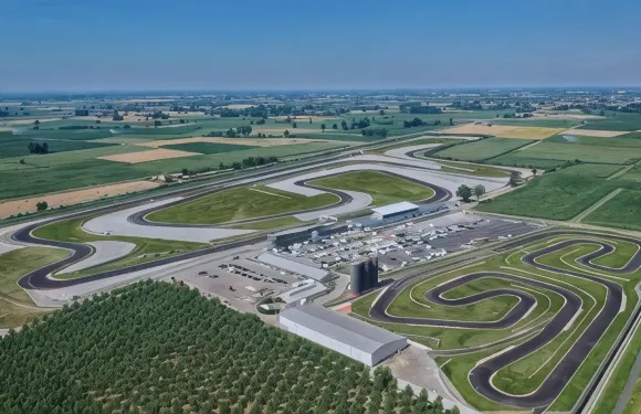 艾爾伯格朱利亞岡薩加酒店