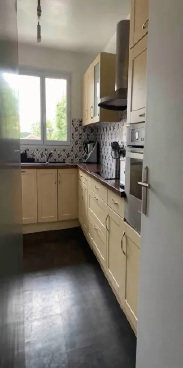 Bel Appartement à 10mn de Paris Отели в г. Пюто