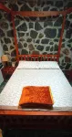 Cozy stone retreat on Hill top. Pet friendly @ Kombai PALLANGI, KODAIKANAL
