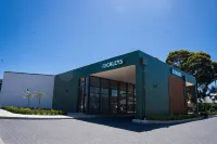 Lockleys Hotel Hotels near West Beach