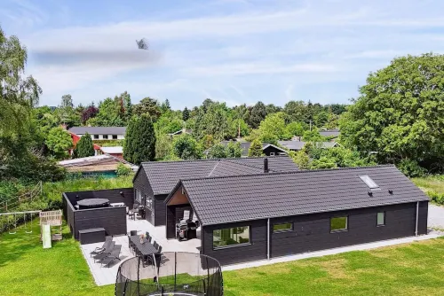 Luxury Wellness Retreat - By Traum Ferienwohnungen Hotels in Dronningmolle