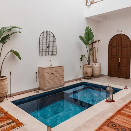 Riad White Flowers