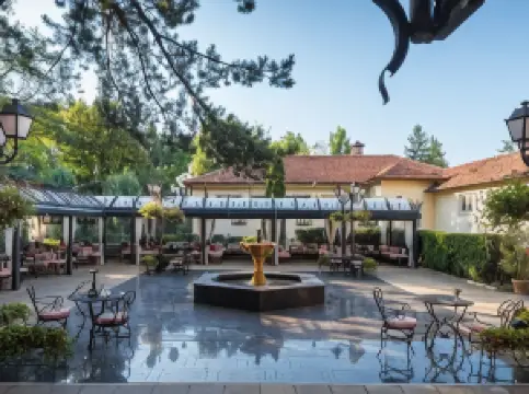 โรงแรมสปา ริช