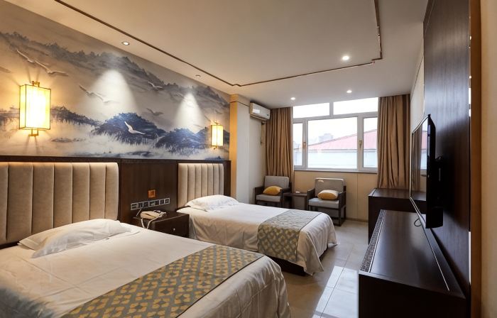 Daming Yaohua Hotel