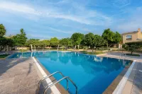 Luxury Arabian Ranches Villa on Pool and Park. - فلل