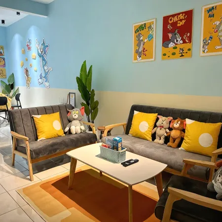 Playful Cat & Mouse Stay 10 Pax Mount Austin JB