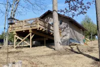 Sunset Studio, Amazing River Views, HOT TUB! New Listing!