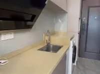 Century Hidden Apartment (Luzhou Wanxianghui) - ห้องครัว