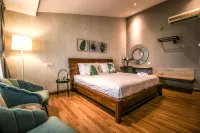 L&P Boutique Residence by Verve (14 Pax) EECH40 Hotels in 