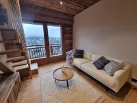7 Minutes from the Center and Superb Mountain Views