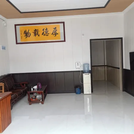 Hezhou Xinyue Hotel