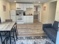 Charming 2 BR 1Bath w/Full Kitchen apartment with AC, WiFi Ellsworth