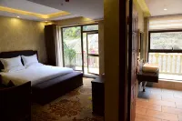 Xiangla Dongji Hotel