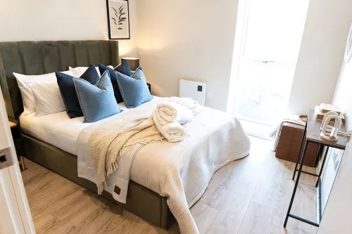 Stay in Cardiff Bay | Free Parking & WiFi