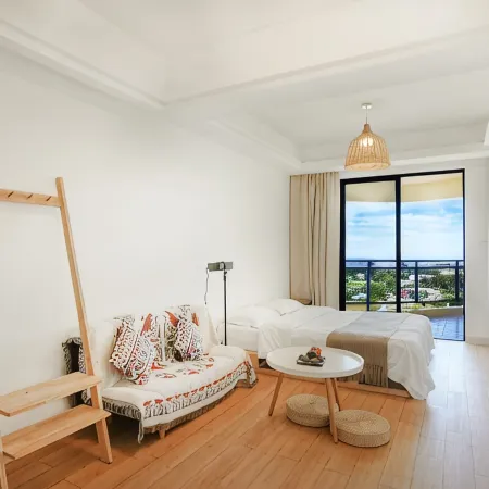 Dongshan Jinluan Langyu WaveWhisper Scenic Apartment (Jinluanwan)