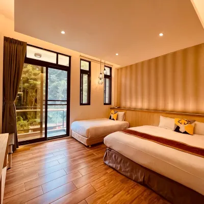 Yiju Boutique Hotel Hotels near Longfeng Temple
