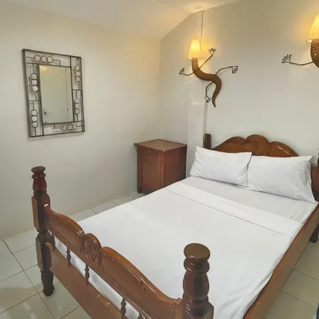 Shoreland Beach Resort by Cocotel
