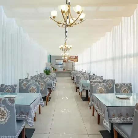 Huaning Hongyun Hotel