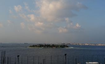 ZAN LODGE