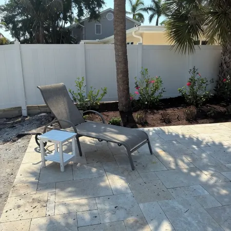 Stroll to the Sea, Steps to the Village!Boat Docking, Kayaks, Heated Pool & Spa