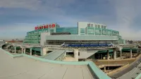 Sheraton Gateway Hotel in Toronto International Airport