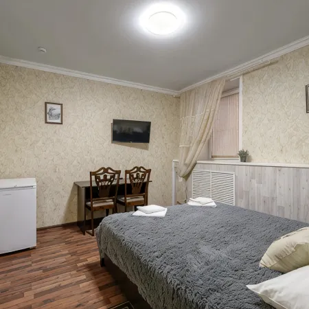 Avtorsky Shale Hotel