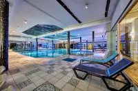 Vnukovo Village Park Hotel&Spa - ที่มีสระว่ายน้ำ
