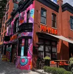LUXURIOUS DC ESTATE, BEST LOCATION BLOCK AWAY FROM 14TH/U ST NW W/ 2 CAR PARKING - บังกะโล