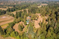 Serene Retreat on 45 Acres in Eagle Creek, OR - Perfect Getaway Spot - 4-Star