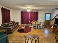 Charming 3-bedroom house in Pleasant Lakeview with AC, WiFi - 3-Star