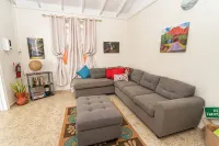 Providence ,Charming 3-bedroom cottage with WiFi and AC in Mahaut. - Wifi