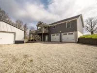 Scenic Getaway Near Bardstown & Bourbon Trail - Pet Friendly, Game Room, Deck - 4-Star