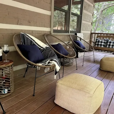 Creekside Cabin > 15min to Skiing, Hiking, & the Alpine Coaster > Pet-Friendly Отели в г. Севен Девилс