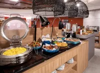 希巴拉溫泉和會議飯店 - 早餐