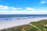 Beautiful beachfront, along with breathtaking sunset views - 2-Star