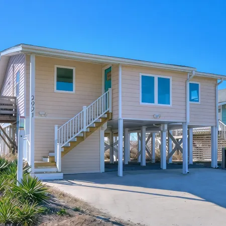 4Br 2BA Oceanfront Cottage- Fish, Fun & Sun! Relax, Recharge, Repeat!- Book Now!