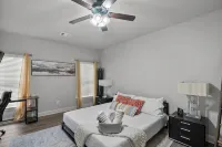 Zen House, a peaceful sanctuary! Tv in each room. - 4-Star